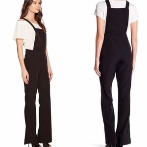 Romeo & Juliet Couture New Flare wide Leg Overalls Jumpsuit Size M Black NWT